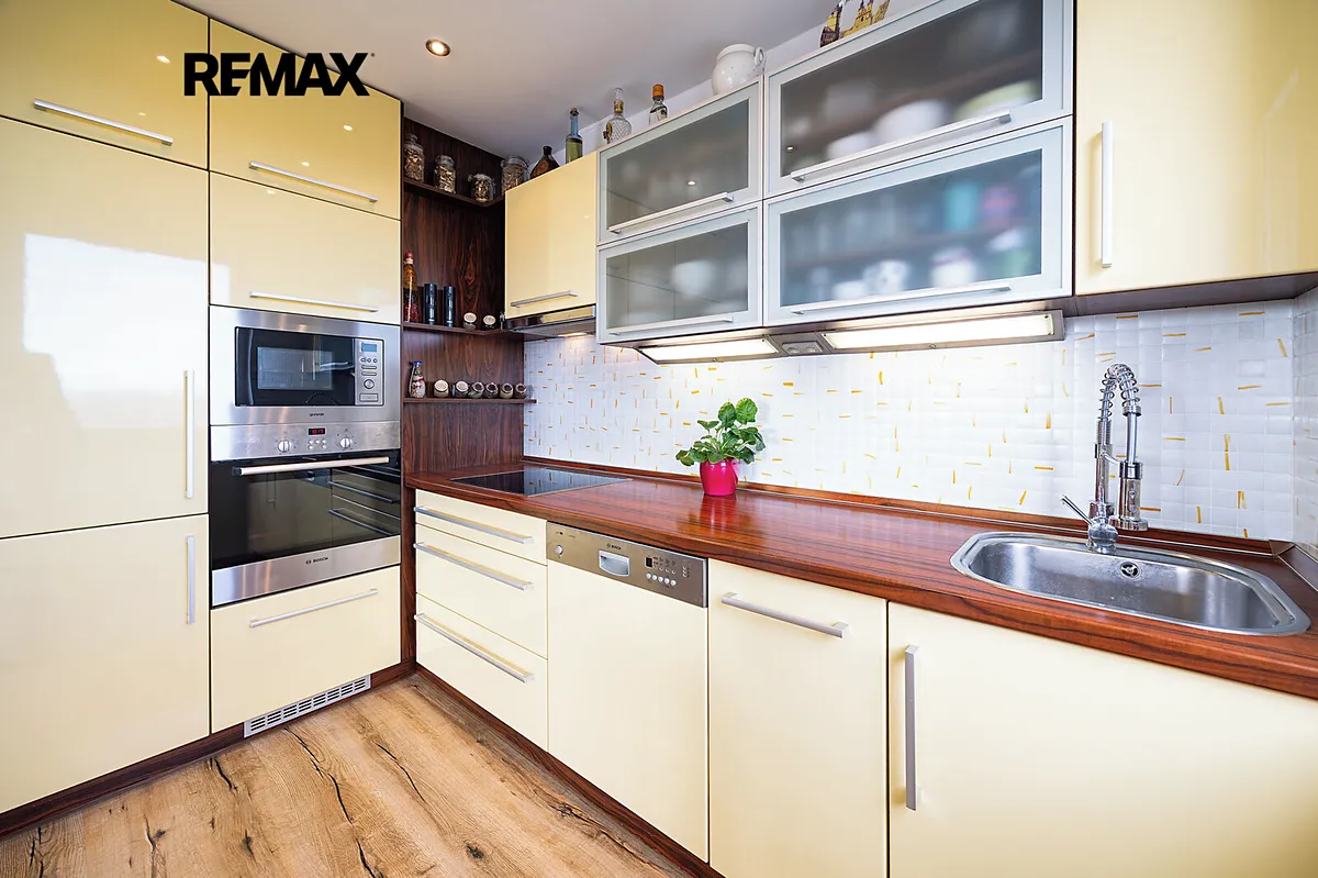 Prodej bytu 3+kk 66 m²